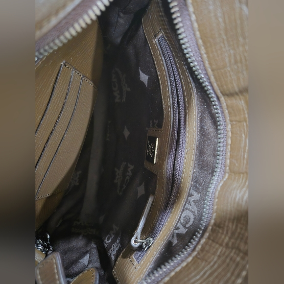 MCM VISETOS MONOGRAM UNISEX MESSENGER BAG-AUTHENTIC - Picture 14 of 14